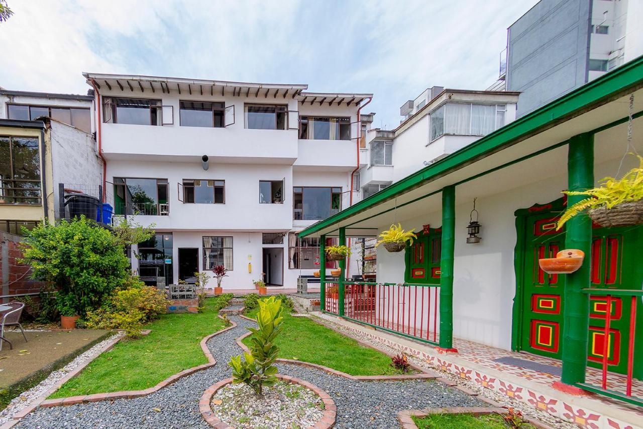 Ayenda Mountain Hostels 马尼萨莱斯 外观 照片