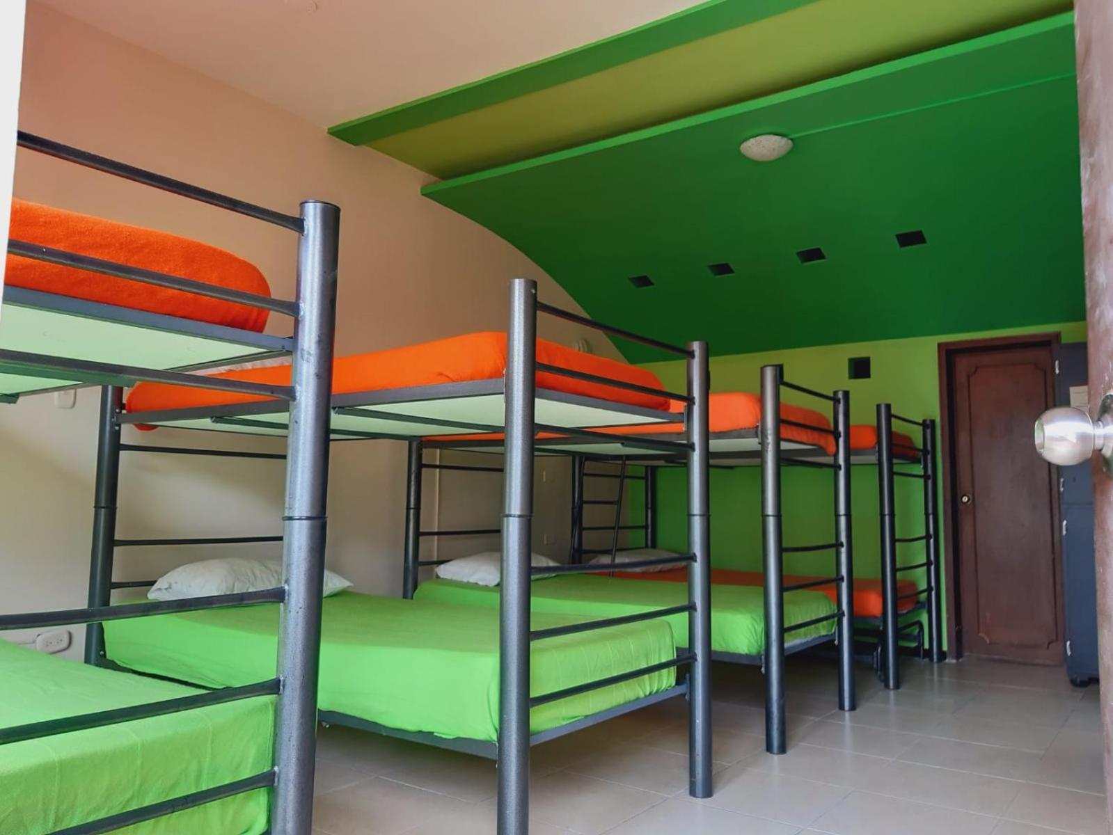 Ayenda Mountain Hostels 马尼萨莱斯 外观 照片