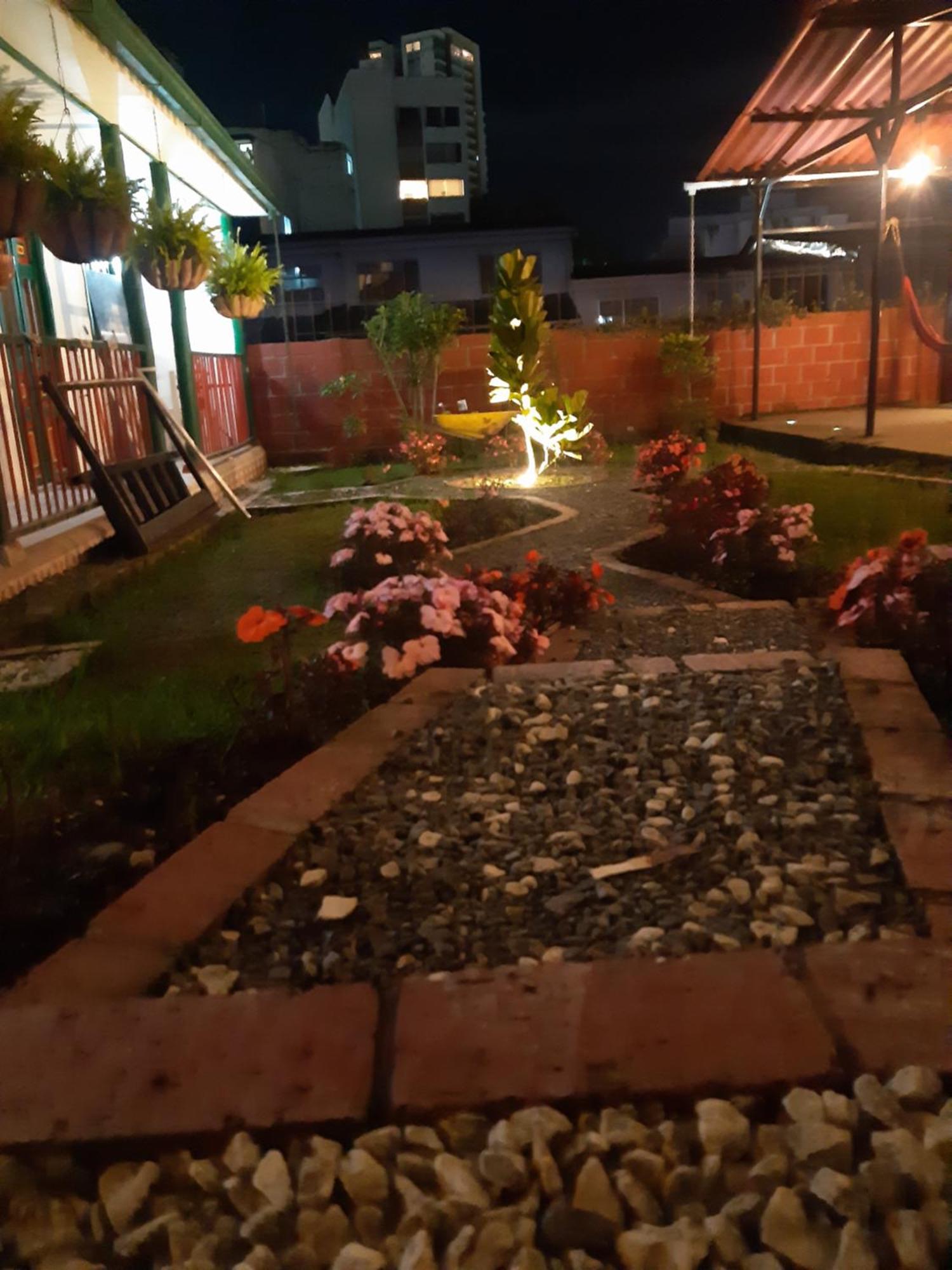 Ayenda Mountain Hostels 马尼萨莱斯 外观 照片