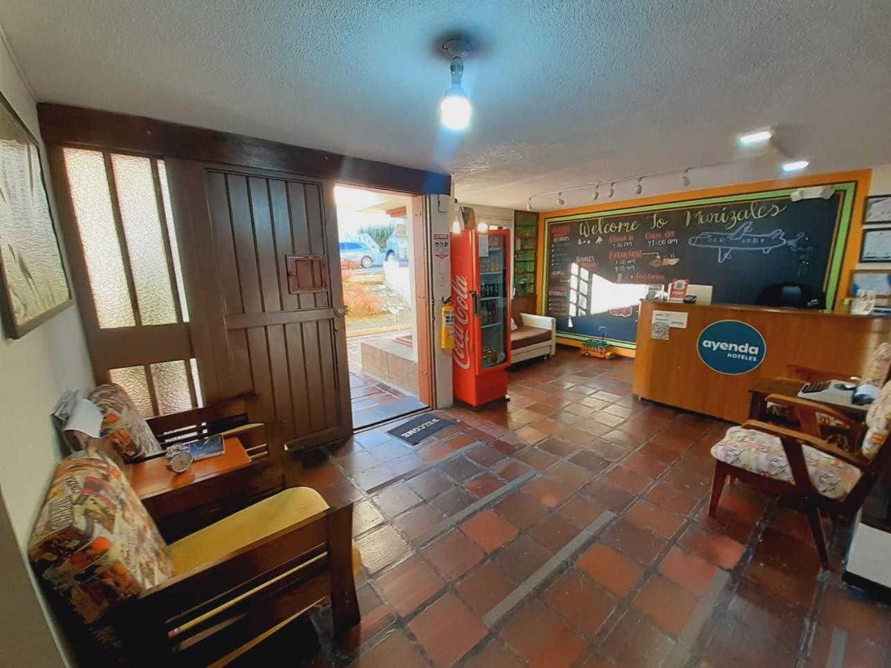 Ayenda Mountain Hostels 马尼萨莱斯 外观 照片